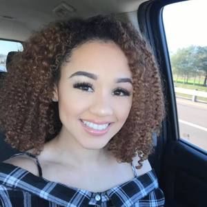 Meet your Posher, Paige